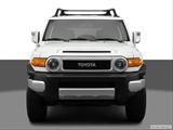 2012 Toyota FJ Cruiser Low/wide front photo